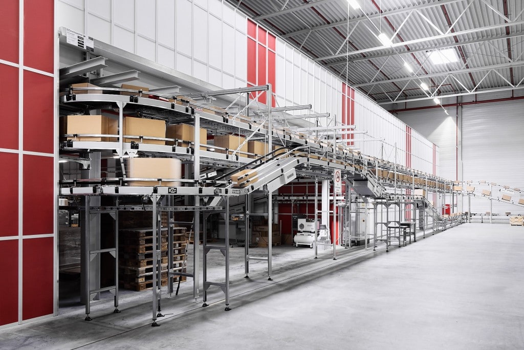 conveyor technology in AutoStore warehouse